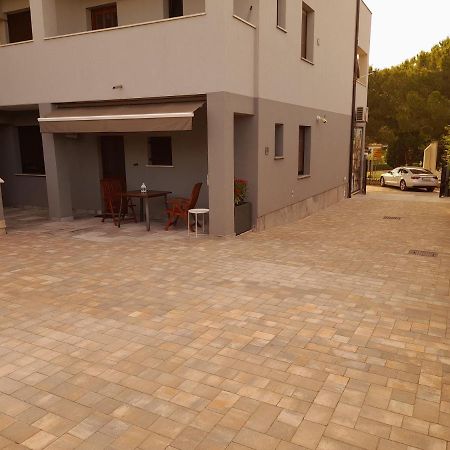 Apartments Ester Victoria Μεντουλίν Εξωτερικό φωτογραφία