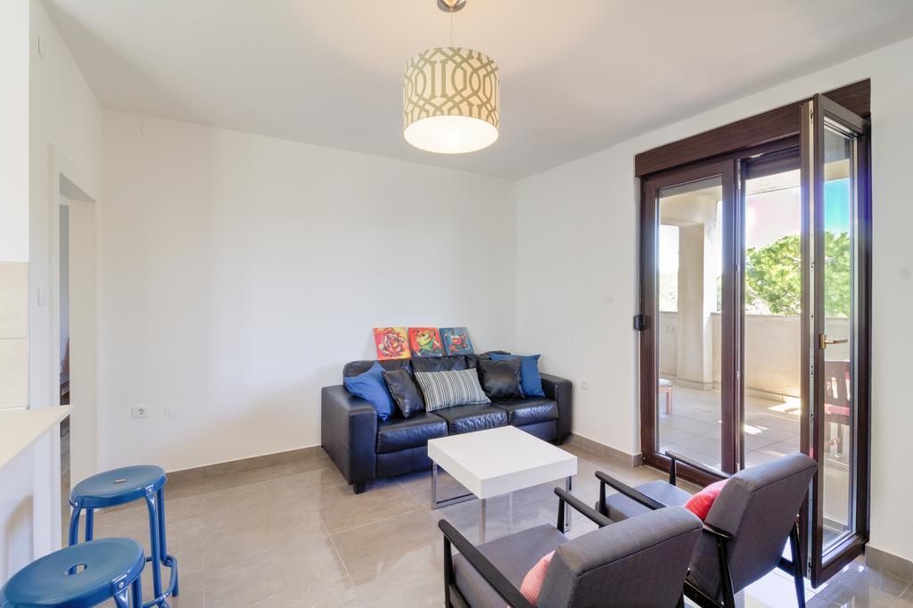 Apartments Ester Victoria Μεντουλίν Εξωτερικό φωτογραφία